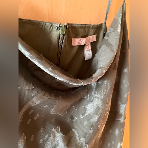 Hutch Kinsley midi dress - Picture 3 of 5